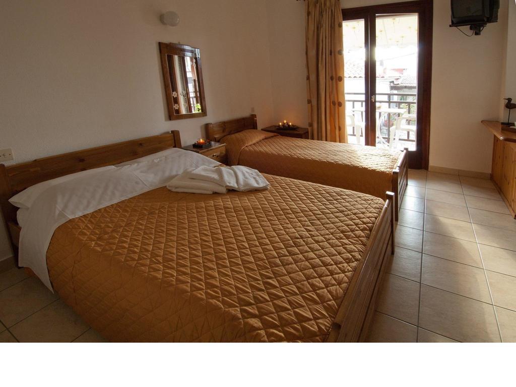 Hotel Platanidia Pokoj fotografie